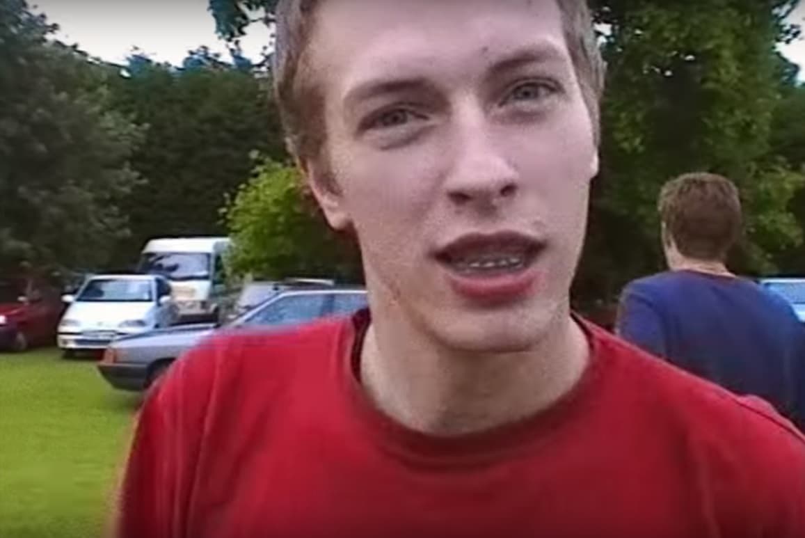 Un joven Chris Martin, vocalista de la banda