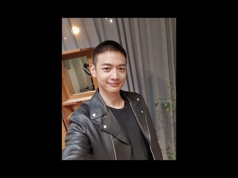 Choi Min Ho es miembro de SHINee y desde el 15 de Abril de este año se encuentra cumpliendo con el servicio militar. El reclutamiento es por dos años, por lo que regresará al mundo artístico en 2021.