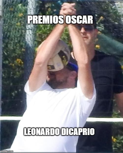 Además compararon su carrera con la manera en la que los premios Oscar batearon a Leonardo DiCaprio durante años, hasta que ganó Mejor Actor por su papel en El Renacido (2016).