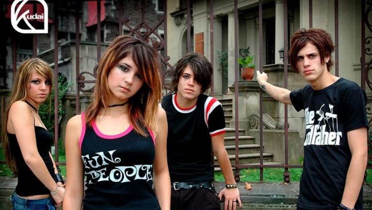 Nicole Natalino, Bárbara Sepúlveda, Tomás Manzi y Pablo Holman han cambiado mucho desde que debutaron como Kudai, banda que también contó con Gabriela Villalba en su alineación, pero solo estuvo cuatro años mientras Nicole salió de manera temporal.