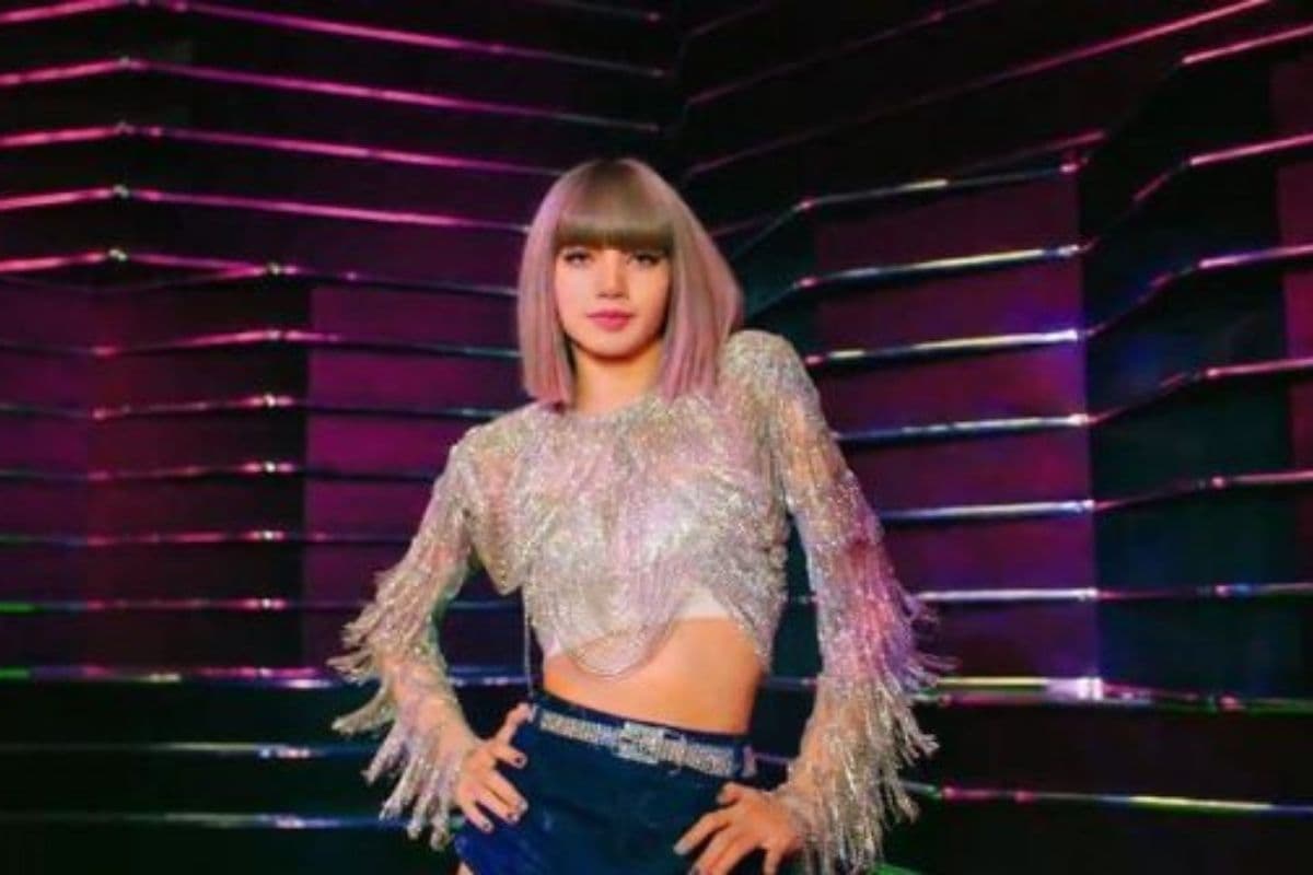 Lisa colaboró con DJ Snake, Megan Thee Stallion y Ozuna en "SXY Girl"