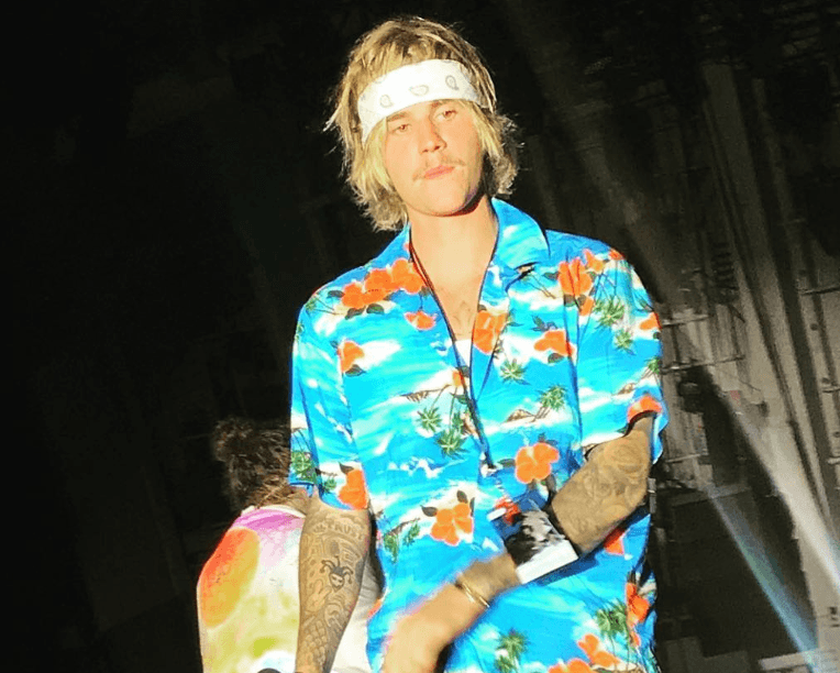 Unas horas más tarde, Justin Bieber opinó en redes y defendió a su mánager, quien también lleva la carrera de Ariana Grande y Demi Lovato.