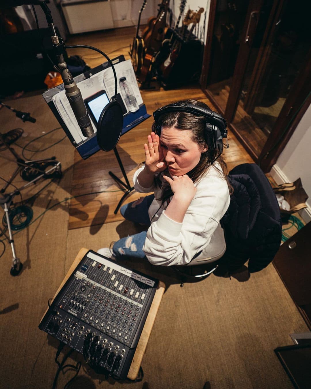 La banda no ha dado a conocer la fecha oficial del estreno del su sexto álbum.