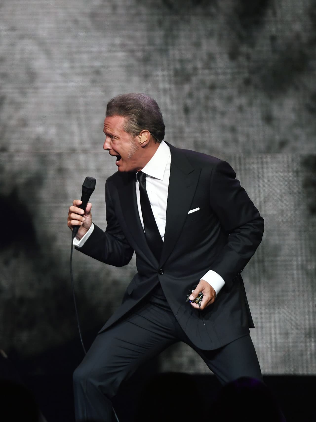 Luis Miguel anuncia su gira 2023 y dará varios conciertos en México.