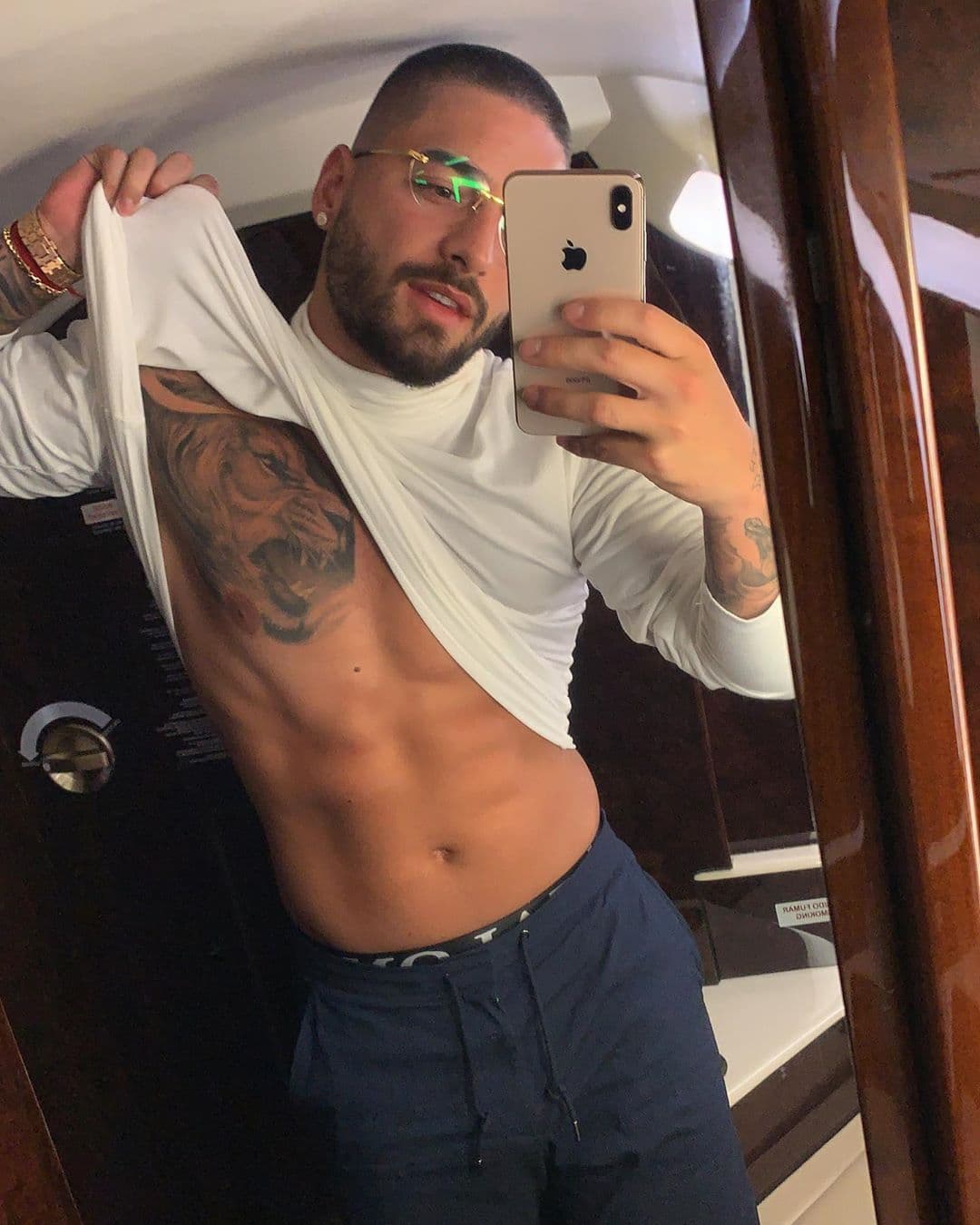 ´"¿Quién es el amor de tu vida?", preguntó Maluma en Instagram. Muchas personas le contestaron que era él.