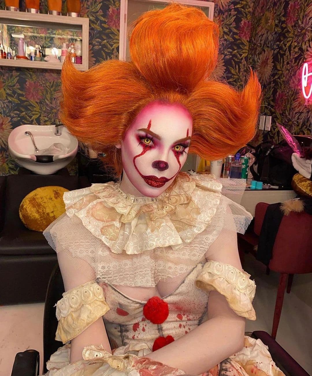 Belinda como el payaso Eso.