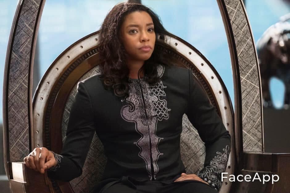 Al grito de "Wakanda Forever", su majestad Chadwick Boseman es la reina de este territorio y Pantera Negra.