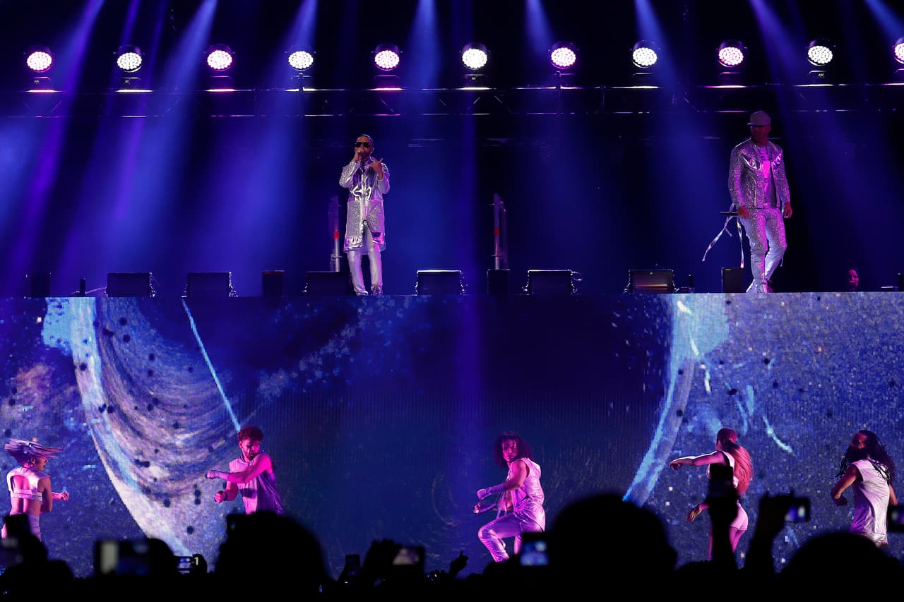 Los boricuas llegaron con una producción enorme a la Arena Ciudad de México. Con un escenario de dos pisos, y un grupo de bailarines, les demostraron a los asistentes que su regreso va muy en serio.