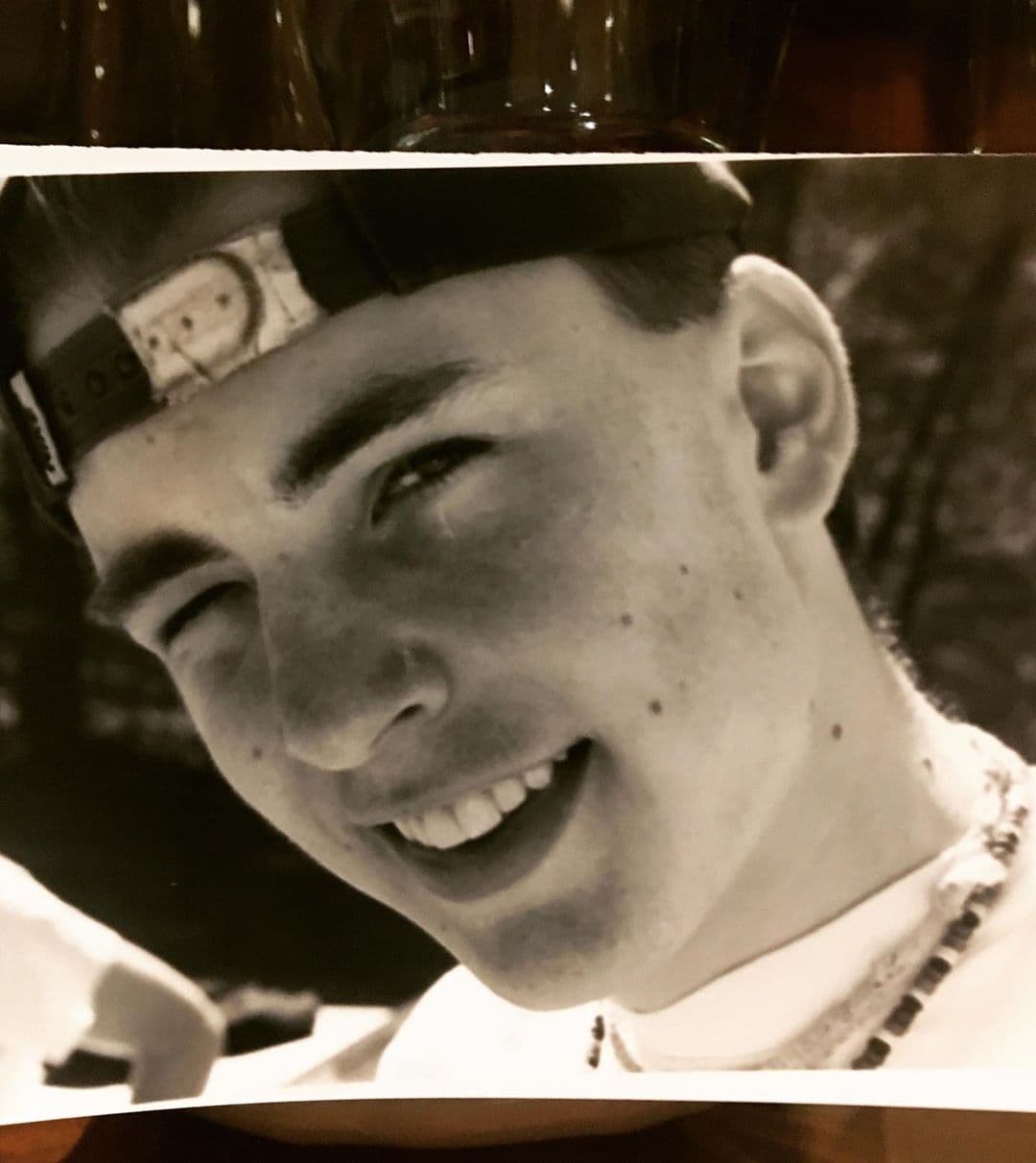 Unos años después, como el resto del mundo, pasó por la pubertad durante la secundaria, donde ya tenía esa carita de galán.