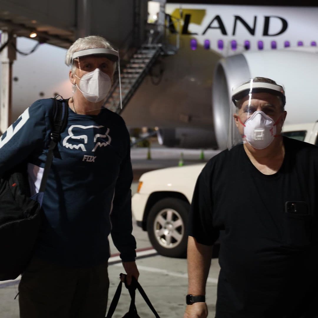 El director, James Cameron, y el productor, Jon Landau, viajaron junto al resto de su equipo a Nueva Zelanda para continuar con el rodaje, bajo condiciones estrictamente controladas para evitar contagios. Recientemente, dicho país fue declarado libre de covid-19.