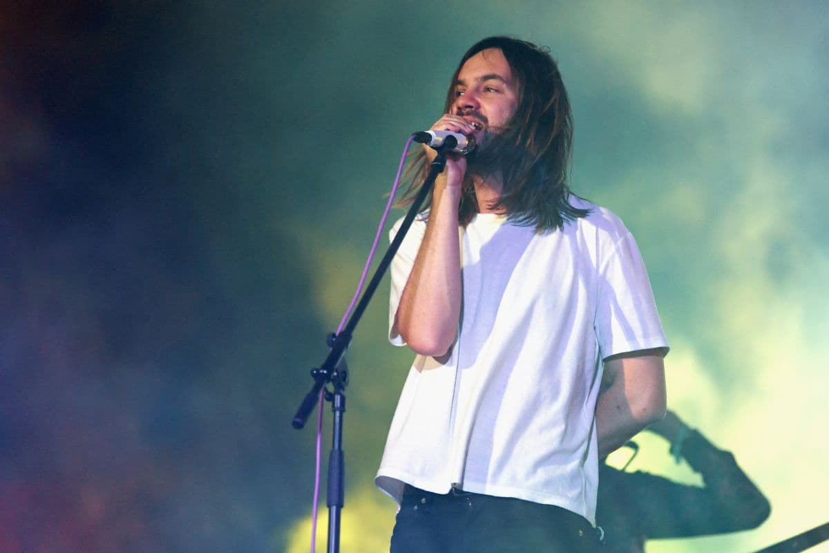 Kevin Parker de Tame Impala en vivo