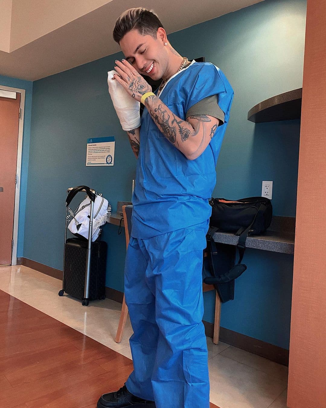 La mañana de este marte fue la “Lindura Mayor” quien avisó que entraría al quirófano para la cesárea que traería al pequeño Juan de Dios Pantoja Loaiza a este mundo. Fue el propio padre del bebé quien compartió las primeras fotos tras el nacimiento.