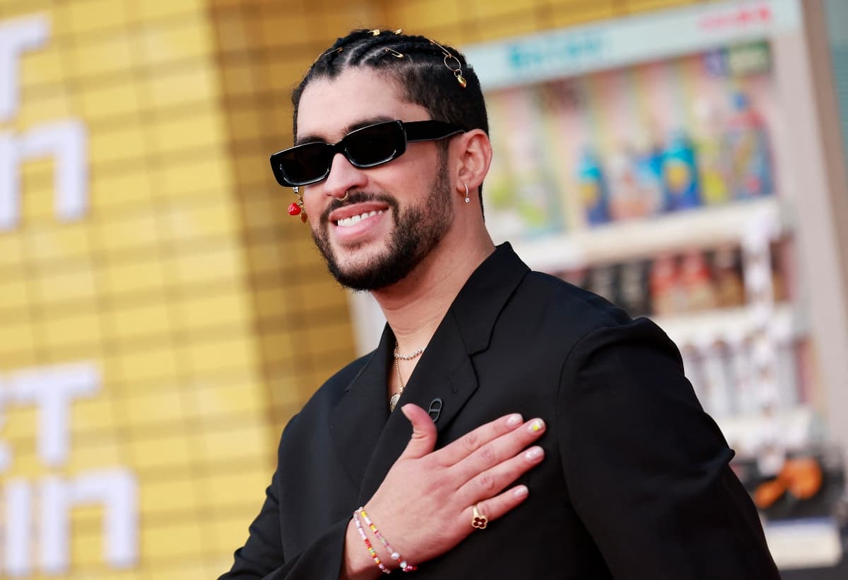 Bad Bunny en alfombra roja