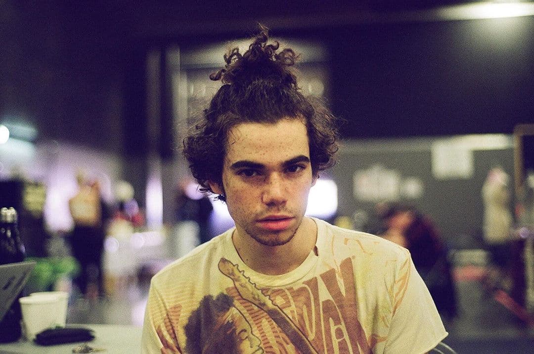 Runt, uno de los proyectos finales que Cameron Boyce realizó antes de su muerte, será estrenada a finales de febrero en el Mammoth Film Festival.