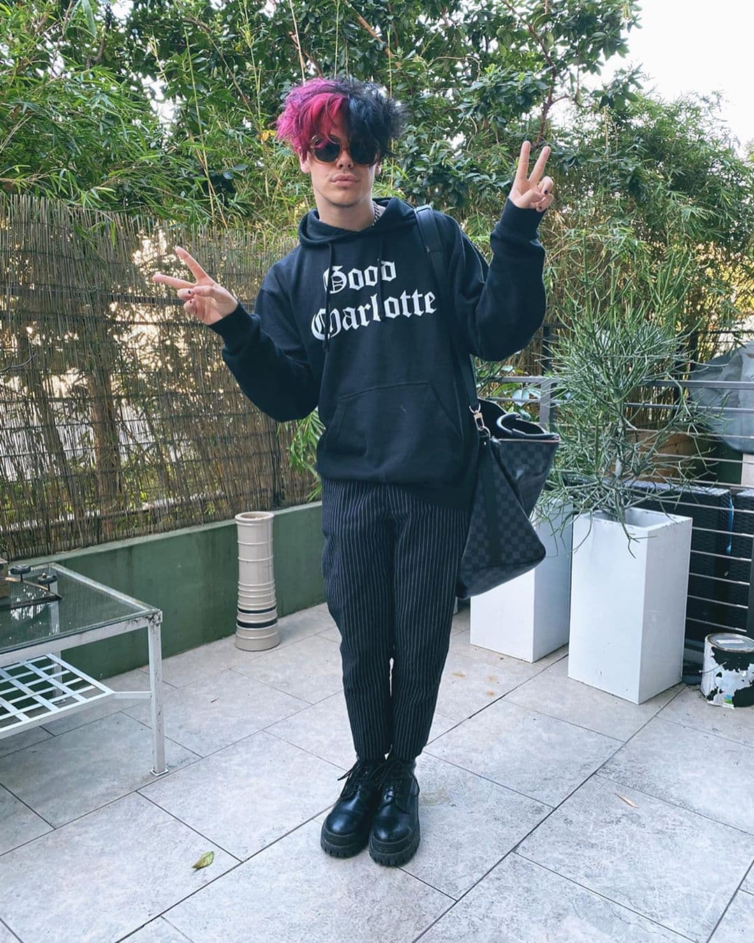 En 2018 grabó un cover/mashup de la canción "New Rules" de Dua Lipa con "Havana", el éxito de Camila Cabello.