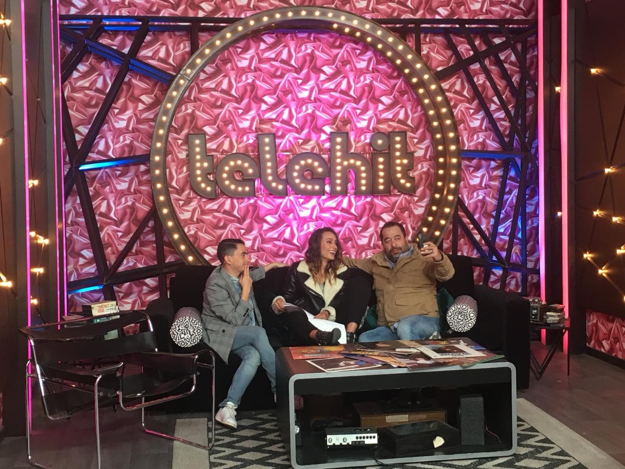 Raúl, Paly y Borrego le agregan un toque de comedia a #EncerronaTelehit