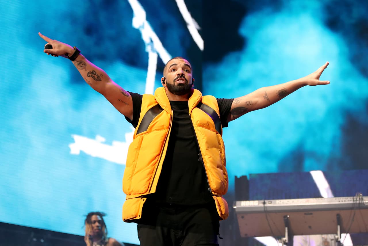INDIO, CA - APRIL 15: Drake performs on the Coachella stage during day 2 of the Coachella Valley Music And Arts Festival (Weekend 1) at the Empire Polo Club on April 15, 2017 in Indio, California. (Photo by Christopher Polk/Getty Images for Coachella)