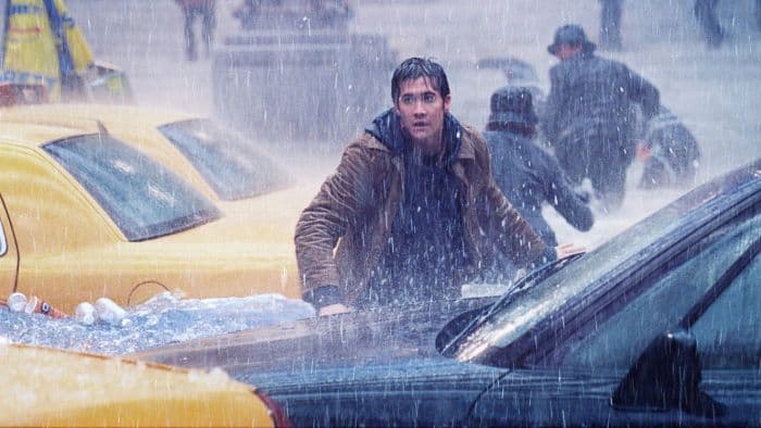 Esta situación nos recordó a la película de El Día Después de Mañana del 2004, en la que Jake Gyllenhaal se enfrenta junto a sus seres queridos una helada histórica que elimina prácticamente cualquier posibilidad de vida en Nueva York, del otro lado del país.