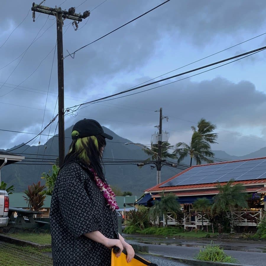 Por lo pronto, la intérprete de “Bad Guy” sigue disfrutando de sus vacaciones; entre las giras y estrenos, nunca se sabe cuándo podrá volver a descansar.