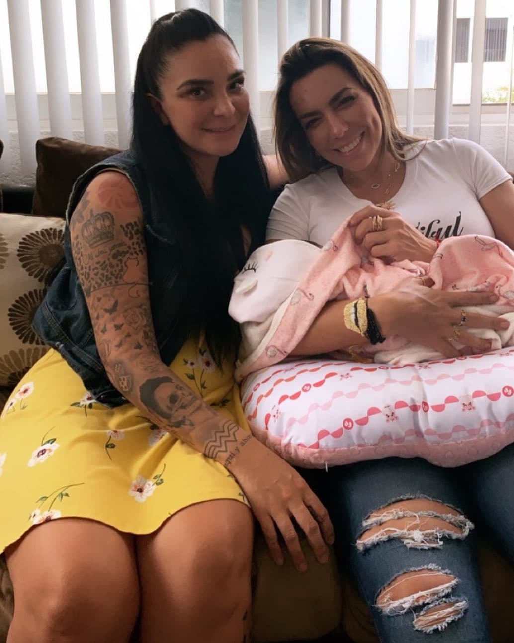 El usuario es @majo_liconaa y contiene fotografías de cómo su madre se preparó para su nacimiento.