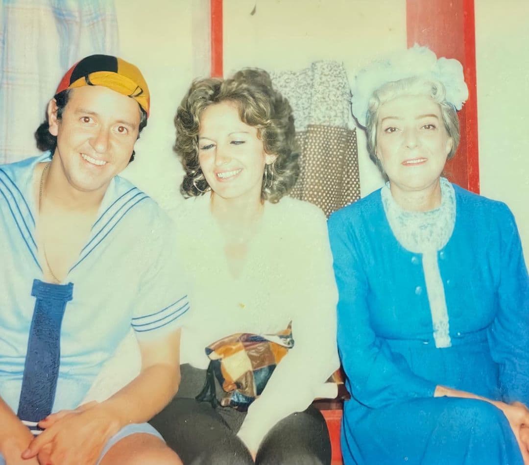 Fotos de Gache Rivera con el elenco de El Chavo del 8