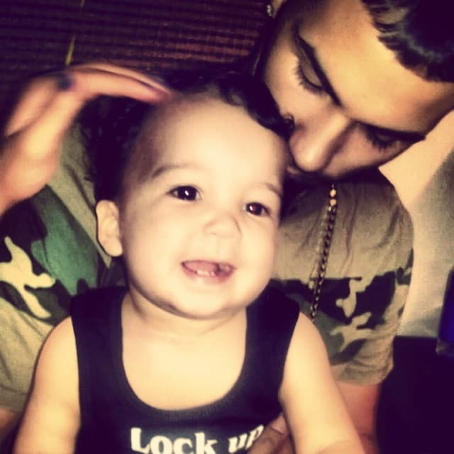 Para este 2020 la carrera del reggaetonero había vuelto a tomar forma, pero él desea pasar más tiempo con su hijo, por lo que anunció que tras los Grammy 2021 se retiraría de la música.
<br>