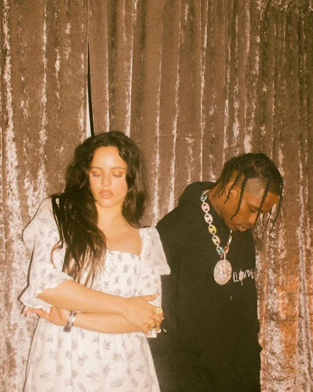 En ese entonces, Rosalía estaba preparando su colaboración con Travis Scott, expareja de Kylie y con quien tiene un hijo.