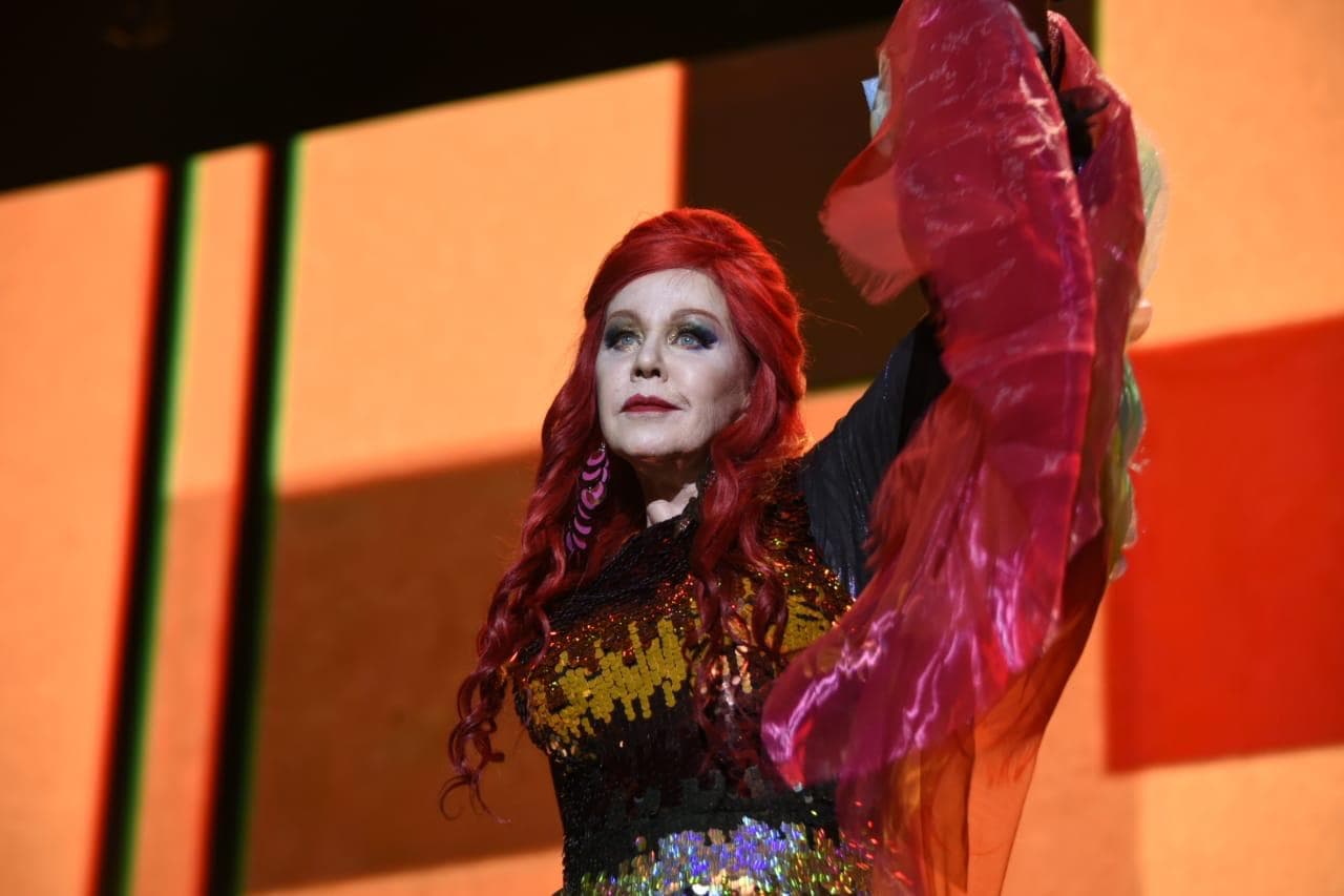 Con canciones como "Rock Lobster" y "Love Shack" pusieron al público a bailar.