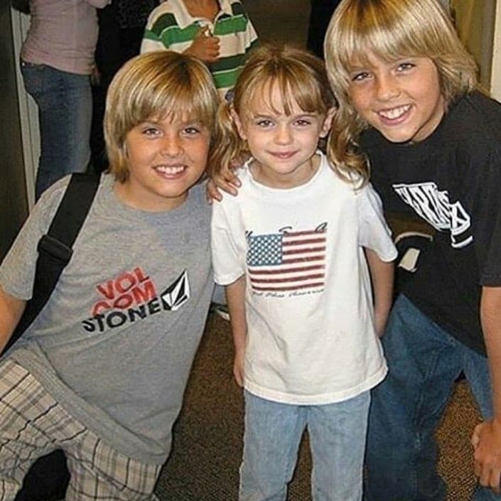 Joey tiene años en el mundo de la actuación, también estuvo en la cinta de 'Slender Man' que se estrenó en 2018. Además de tener papeles protagonicos y roles más serios, ha tenido apariciones pequeñas en series como 'Zack y Cody', 'Malcolm el de en medio'.