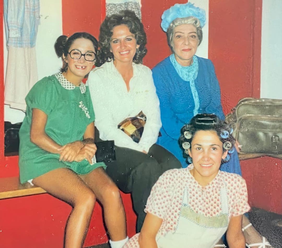 Fotos de Gache Rivera con el elenco de El Chavo del 8