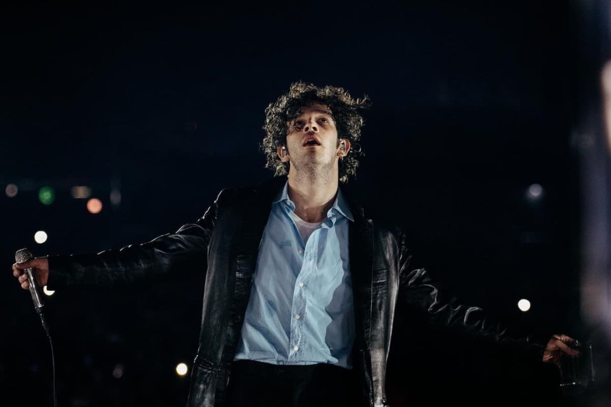 Matty Healy durante un concierto de The 1975