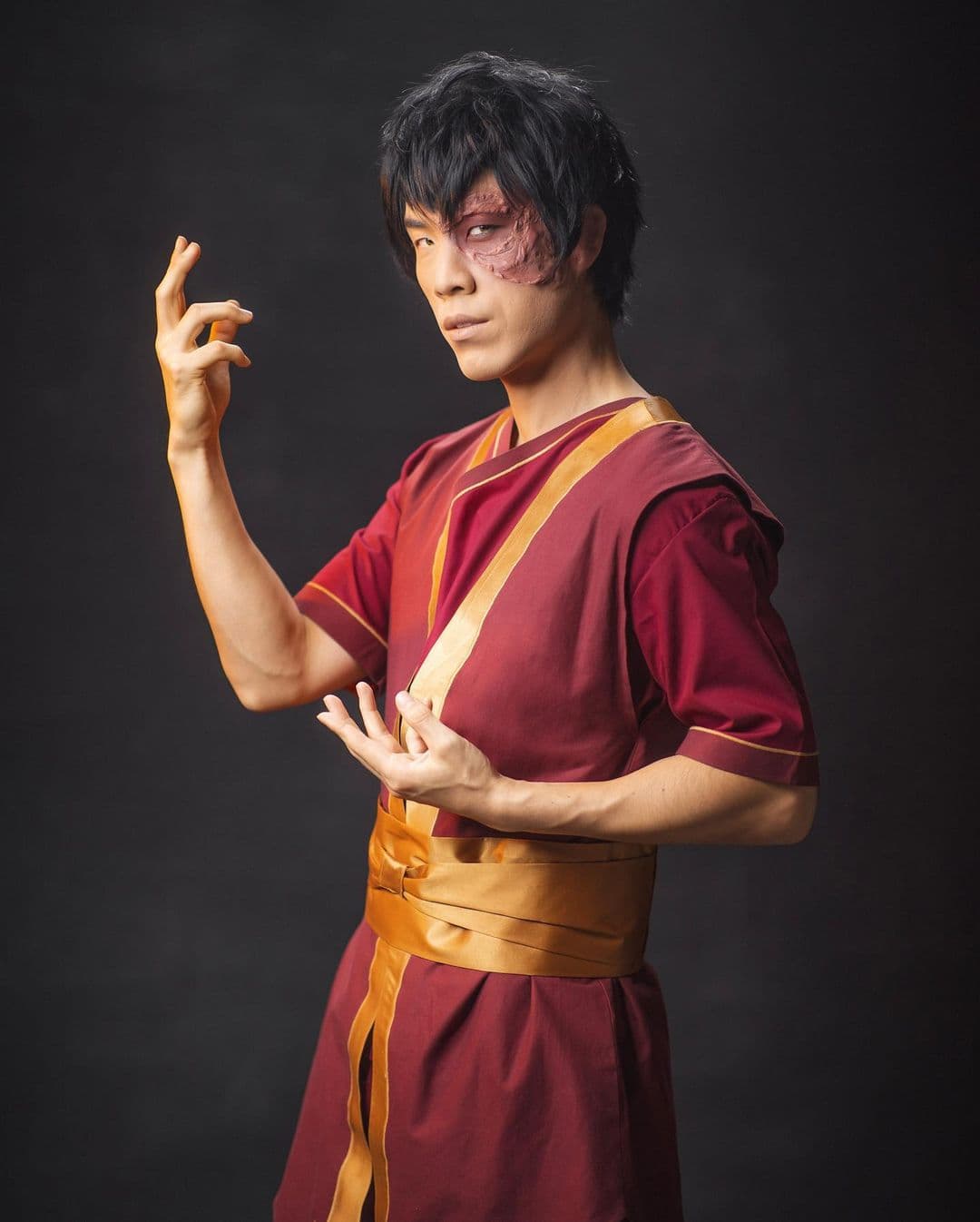 El youtuber Eugene Lee Yang puso a sus followers a votar sobre qué debería hacer un cosplay; sus seguidores hablaron y el Príncipe Zuko se convirtió en la inspiración para este look con el que armó una sesión de fotos.