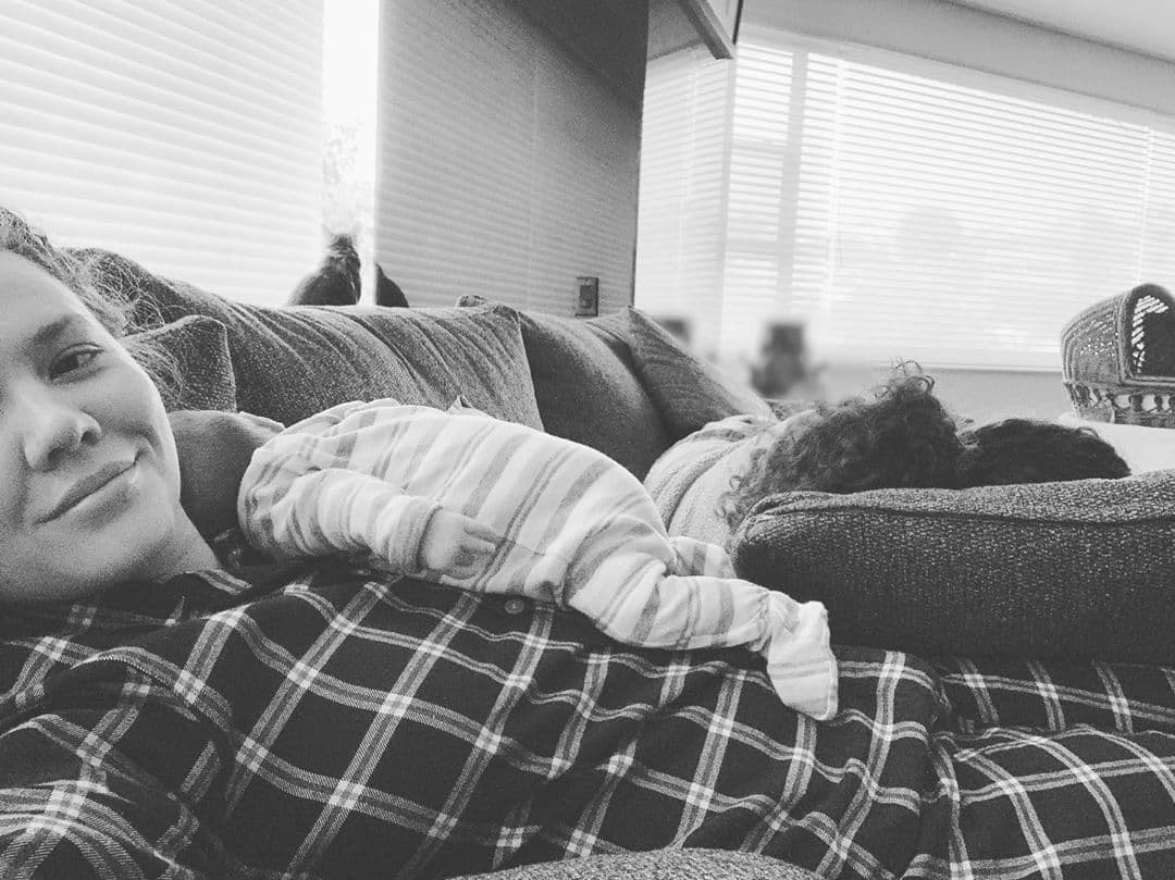 La bebé es protagonista de las fotos más adorables de Joy y su esposa, Diana Atri.