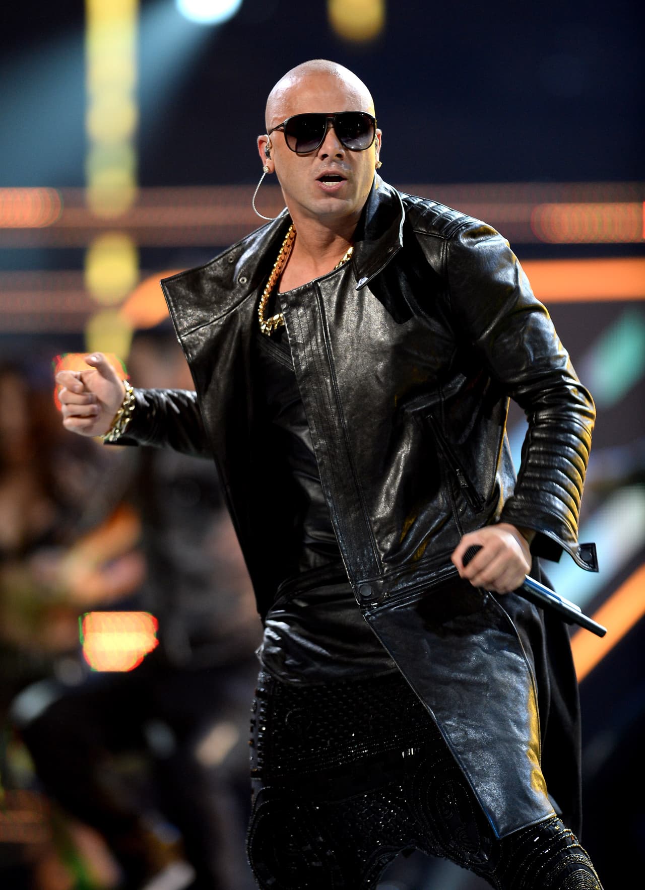 Wisin se convertirá en el primer "artista urbano" en recibir el Premio Lo Nuestro a la excelencia. Este será un reconocimiento a su carrera que arrancó a sus 19 años bajo el nombre de Tical, pasando con su trabajo junto a su amigo, Yandel, hasta hoy un artista consolidado a sus 42 años.
