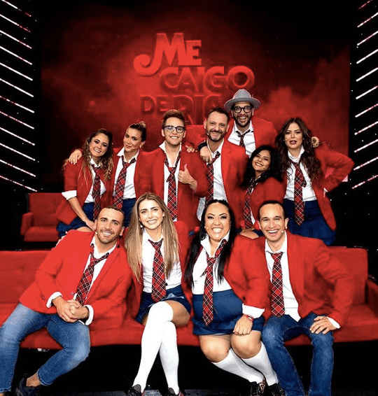 Durante la emisión más reciente de la séptima temporada de 'Me Caigo de Risa', el programa hizo un divertido homenaje a la telenovela 'Rebelde'.