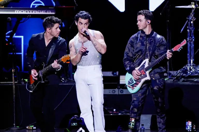 Telehit te lleva al concierto de los Jonas Brothers: ¡gana tus boletos ...